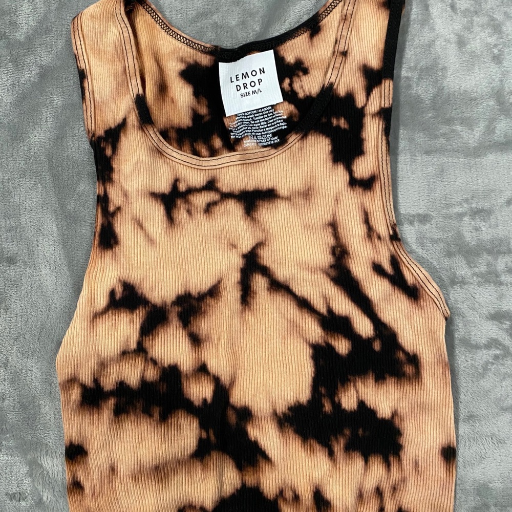 Lemon drop crop tank